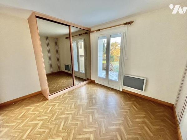 Pavillon 5 chambres sur 1391 m² de parcelle en campagne 