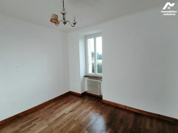 Bien exceptionel, peu courant, corps de ferme 170 m2 hab avec bâtiments et grand terrain