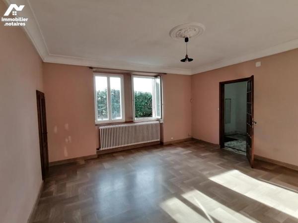 Bien exceptionel, peu courant, corps de ferme 170 m2 hab avec bâtiments et grand terrain