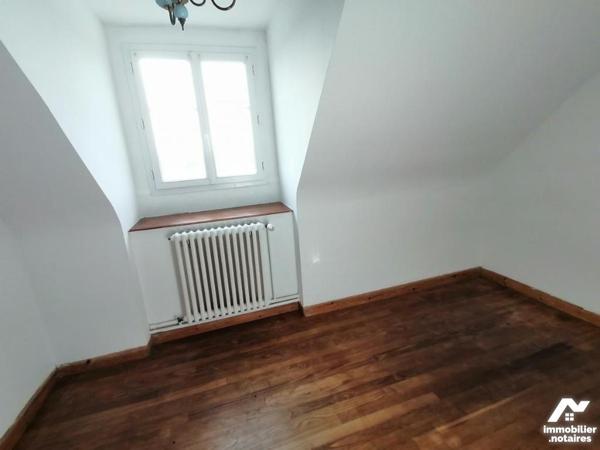 Bien exceptionel, peu courant, corps de ferme 170 m2 hab avec bâtiments et grand terrain