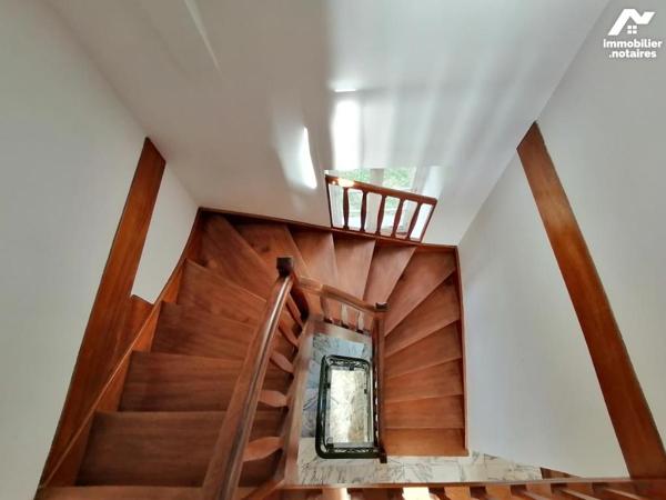 Bien exceptionel, peu courant, corps de ferme 170 m2 hab avec bâtiments et grand terrain