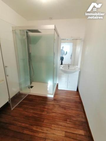 Bien exceptionel, peu courant, corps de ferme 170 m2 hab avec bâtiments et grand terrain