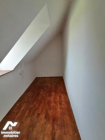 Bien exceptionel, peu courant, corps de ferme 170 m2 hab avec bâtiments et grand terrain