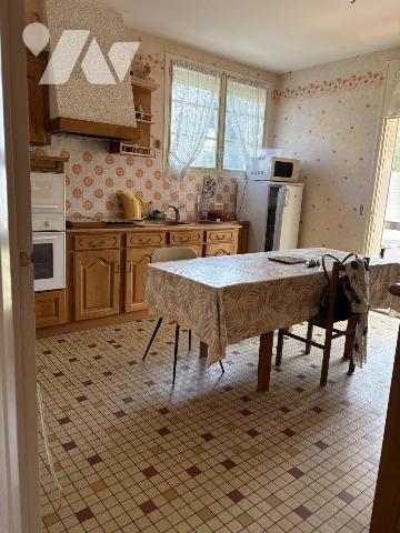 IDEAL 1er ACHAT ou INVESTISSEMENT LOCATIF pour CETTE MAISON PROCHE CENTRE VILLE