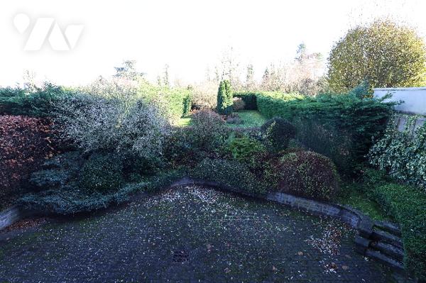 Exclusivité,
Immeuble à usage mixte professionnel et habitation - Idéalement situé.