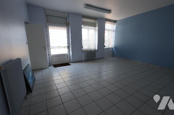 Exclusivité,
Immeuble à usage mixte professionnel et habitation - Idéalement situé.