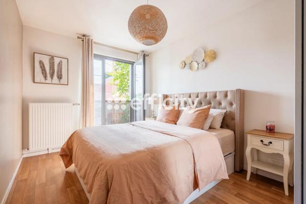 Appartement
         3 pièces
        - 64 m² 310 000 € *