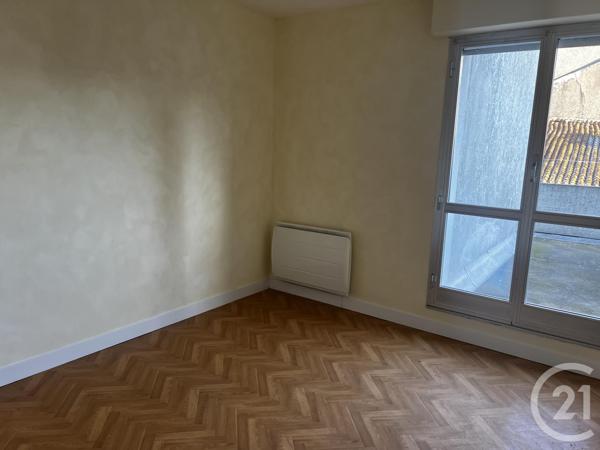 Appartement T3 à vendre  4 pièces - 65,14 m2 PARTHENAY - 79