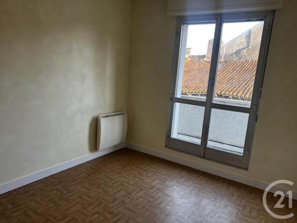 Appartement T3 à vendre  4 pièces - 65,14 m2 PARTHENAY - 79