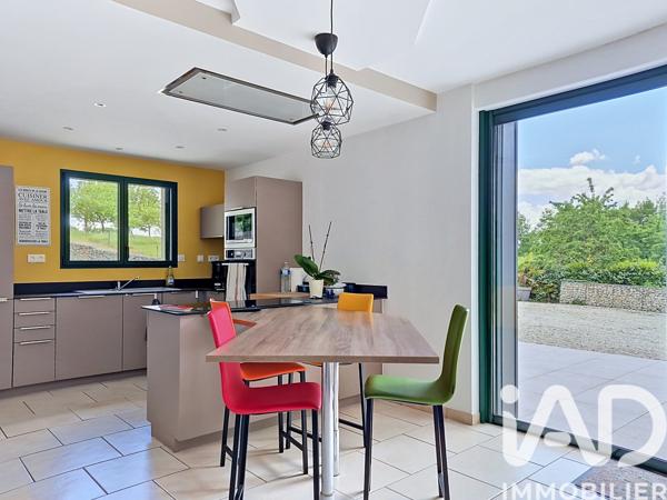 Maison à vendre 6 pièces 241 m² Chemillé-en-Anjou