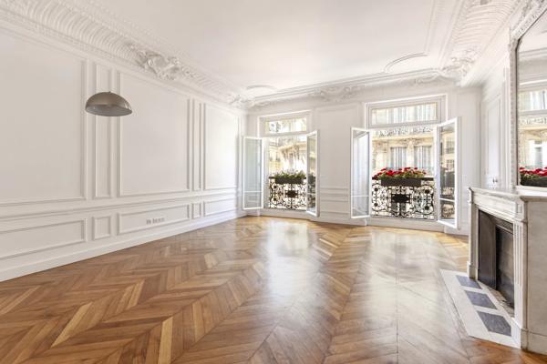 Appartement Paris 8 e - Triangle d'Or