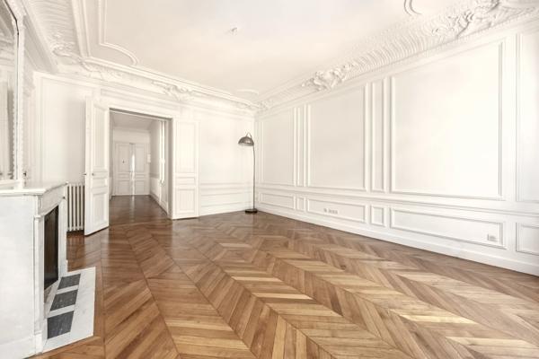 Appartement Paris 8 e - Triangle d'Or