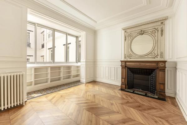 Appartement Paris 8 e - Triangle d'Or