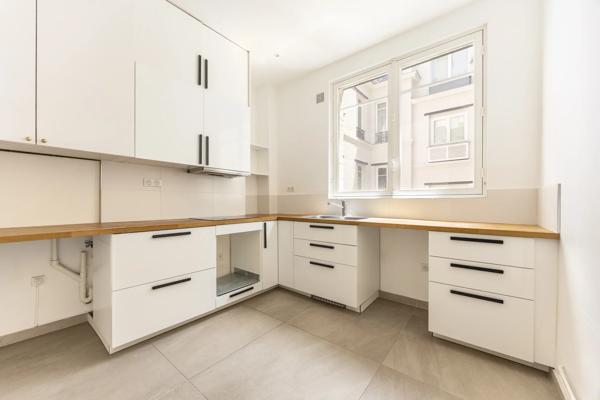 Appartement Paris 8 e - Triangle d'Or
