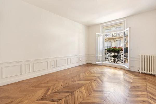 Appartement Paris 8 e - Triangle d'Or