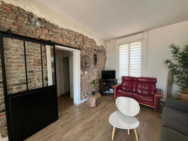 RARE : DEMEURE DE CARACTÈRE + TERRAIN CONSTRUCTIBLE