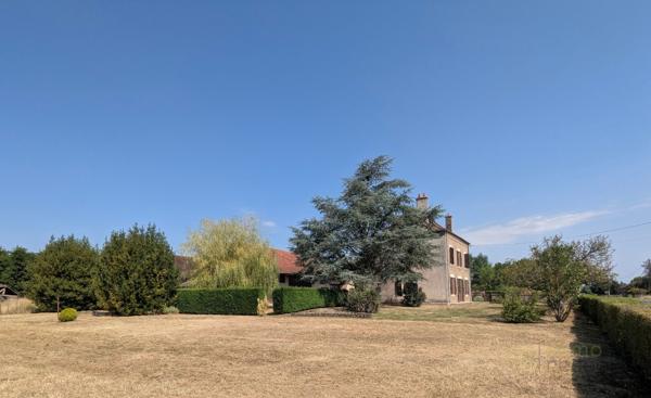 Maison bourgeoise à LA CHAPELLE SAINT SAUVEUR (71310)