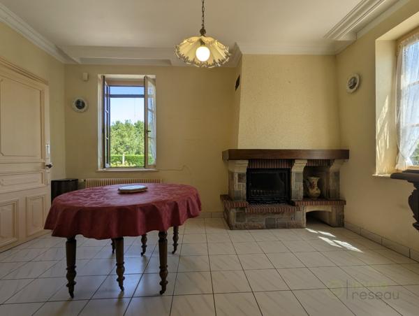 Maison bourgeoise à LA CHAPELLE SAINT SAUVEUR (71310)