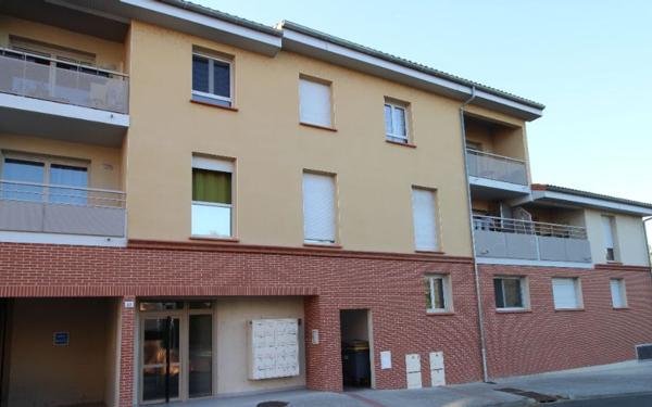 Stationnement à louer    Blagnac