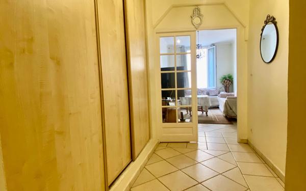 Appartement à vendre    2 pièces • 53,11 m2 Le Beausset