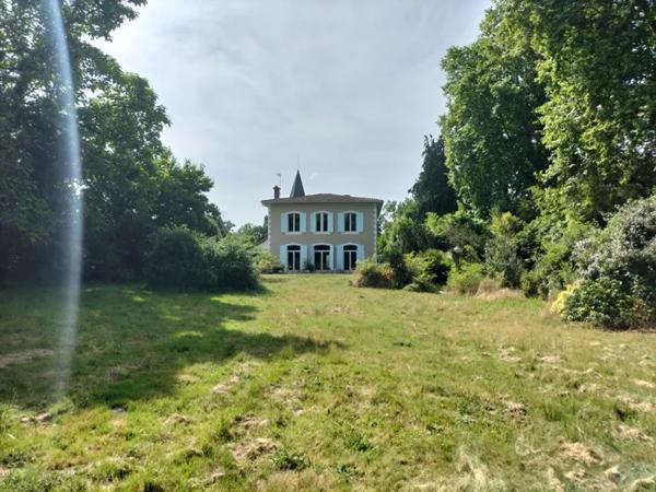 maison 7 pièces 256m² à vendre à Mont-de-Marsan