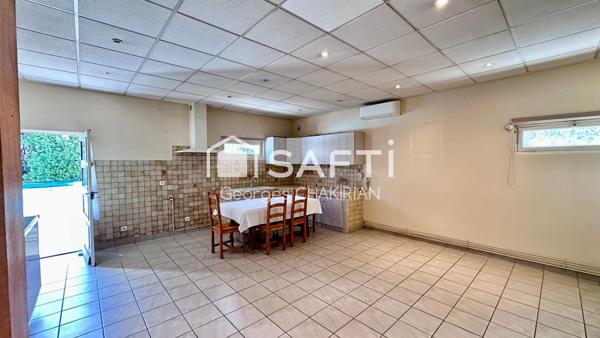 MAISON COSSUE DE 169 m2 SUR TERRAIN DE 821 m2, AVEC PICSINE, A DECOUVRIR SANS ATTENDRE