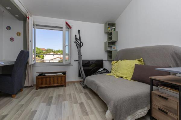 Vente                                                      Maison
                        
                     4 pièces                      100 m2                     à Montalieu-Vercieu