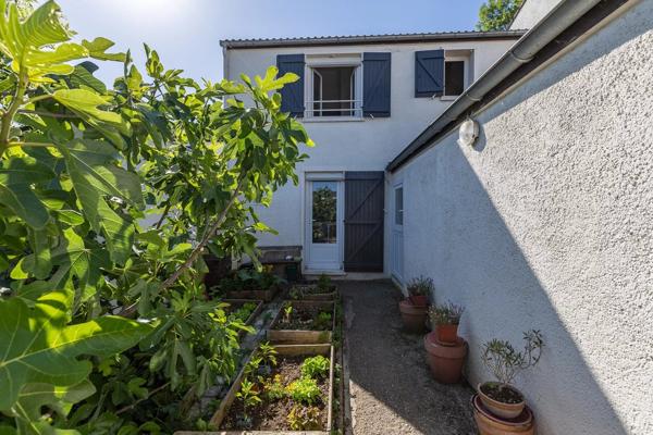 Vente                                                      Maison
                        
                     4 pièces                      100 m2                     à Montalieu-Vercieu