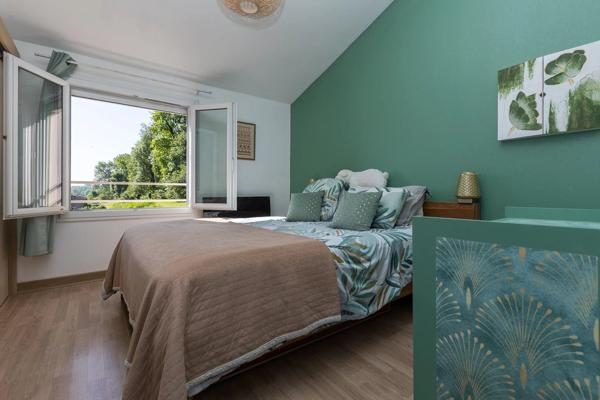 Vente                                                      Maison
                        
                     4 pièces                      100 m2                     à Montalieu-Vercieu
