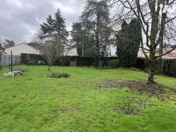 LES SORINIERES - Terrain à bâtir 