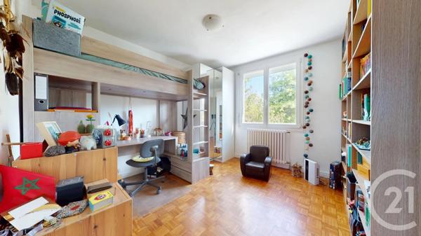 Maison à vendre  6 pièces - 133,96 m 2   ST HERBLAIN  - 44