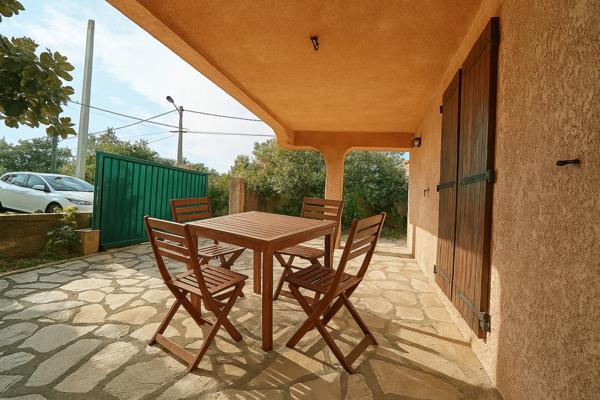 Vue mer, calme et jardin à Bandol – T4 en triplex de 95 m² Carrez