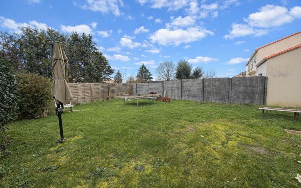 Maison à vendre    4 pièces •  La Chevrolière