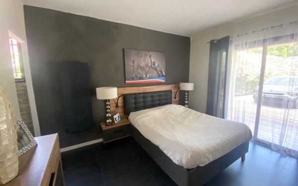 Maison à vendre    4 pièces •  Saint-André-de-Roquepertuis