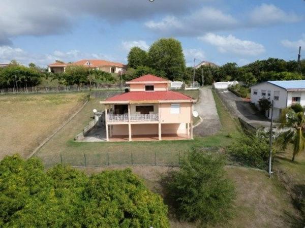 Maison à LE FRANCOIS, 97240 - 5 pièces 148m²