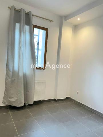 Immeuble à AUBERVILLIERS, 93300 - 170m²