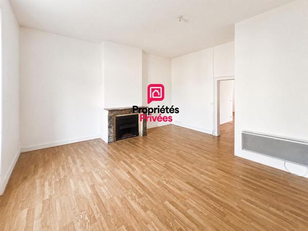 Immeuble avec commerce et logement