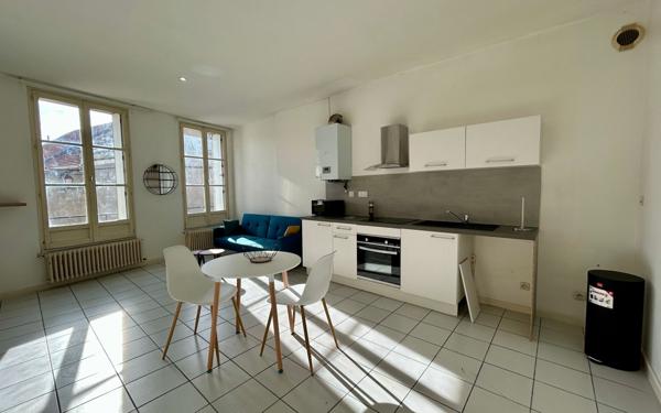 Appartement à louer    2 pièces • 47,50 m2 Châtellerault