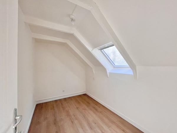 Appartement à louer 625 € CC Morlaix 3 p 57 m² DPE C