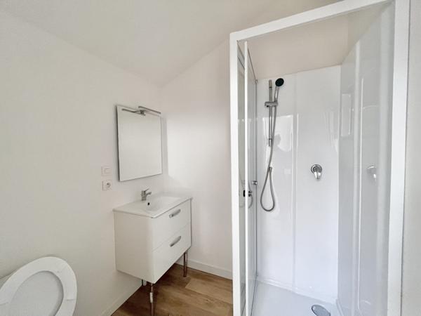 Appartement à louer 625 € CC Morlaix 3 p 57 m² DPE C
