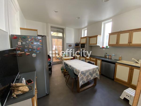 Maison 9 pièces - 246 m²