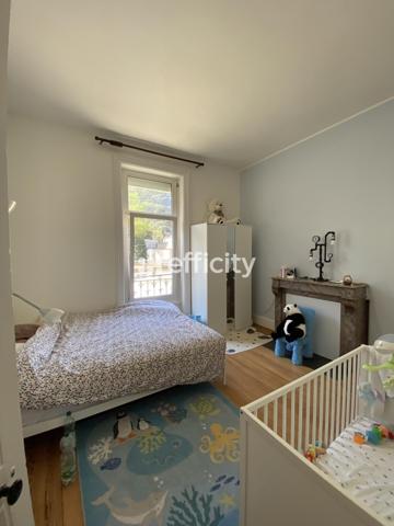 Maison 9 pièces - 246 m²