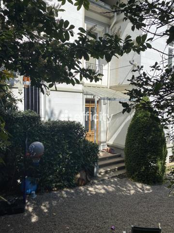 Maison 9 pièces - 246 m²