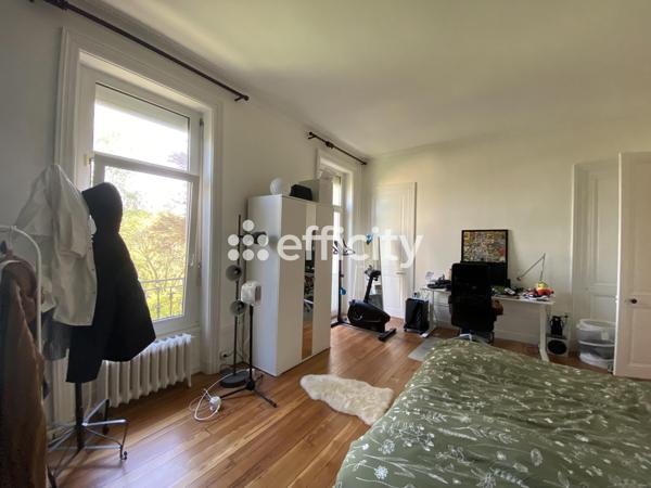 Maison 9 pièces - 246 m²