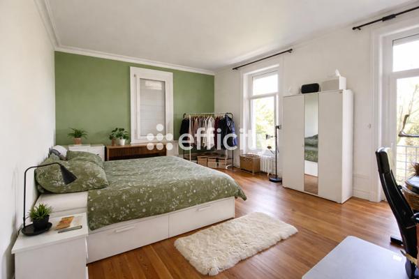 Maison 9 pièces - 246 m²