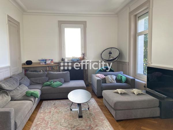 Maison 9 pièces - 246 m²