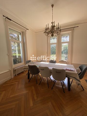 Maison 9 pièces - 246 m²