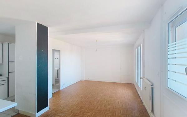 Appartement à vendre    3 pièces • 59,99 m2 Vichy
