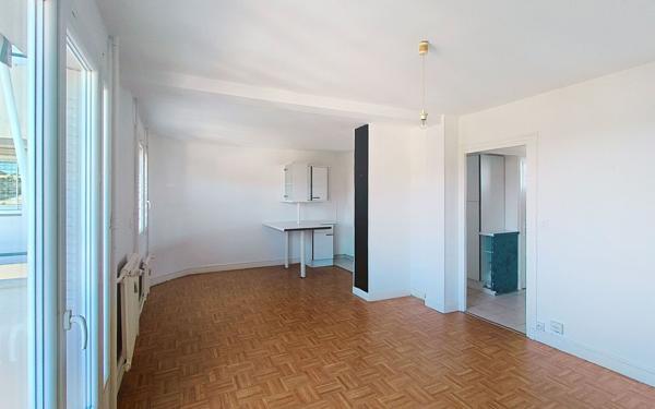 Appartement à vendre    3 pièces • 59,99 m2 Vichy