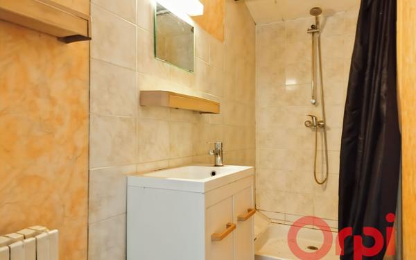 Maison à vendre    6 pièces • 150 m2 Ainay-le-Château